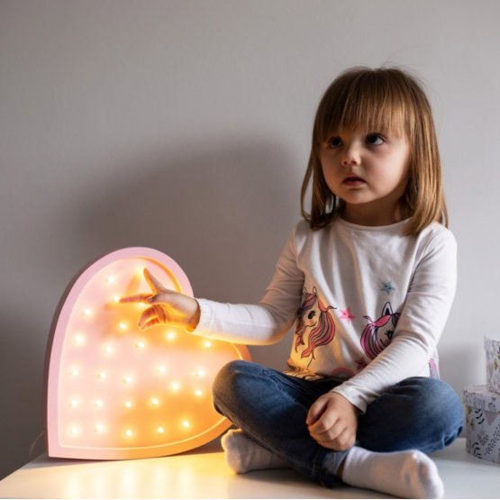 Dětské dřevěné svítidlo LED svítidlo Srdce - růžové